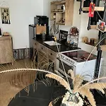 Jolie Annexe Du Mas Dans Le Coeur De La Garrigue Nimoise