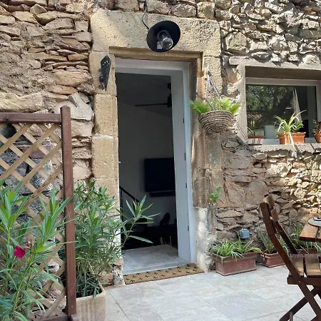 Holiday home Jolie Annexe Du Mas Dans Le Coeur De La Garrigue Nimoise *