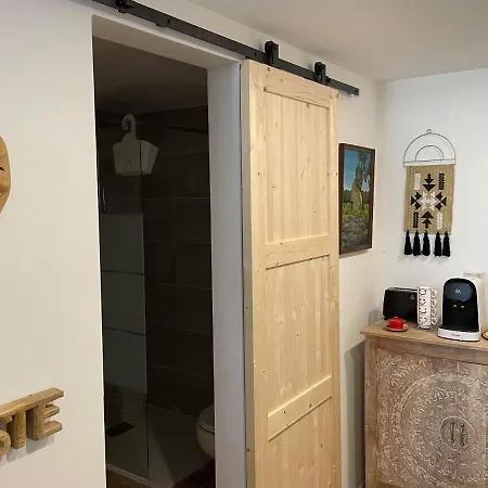 Ferienhaus Jolie Annexe Du Mas Dans Le Coeur De La Garrigue Nimoise Nîmes