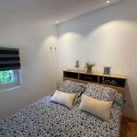 Ferienhaus Jolie Annexe Du Mas Dans Le Coeur De La Garrigue Nimoise *