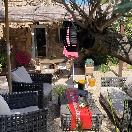 Ferienhaus Jolie Annexe Du Mas Dans Le Coeur De La Garrigue Nimoise