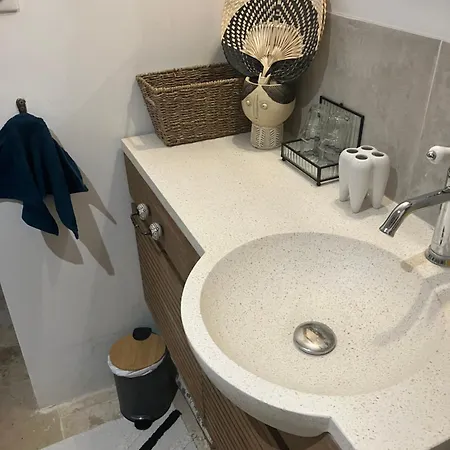 Ferienhaus Jolie Annexe Du Mas Dans Le Coeur De La Garrigue Nimoise Nîmes