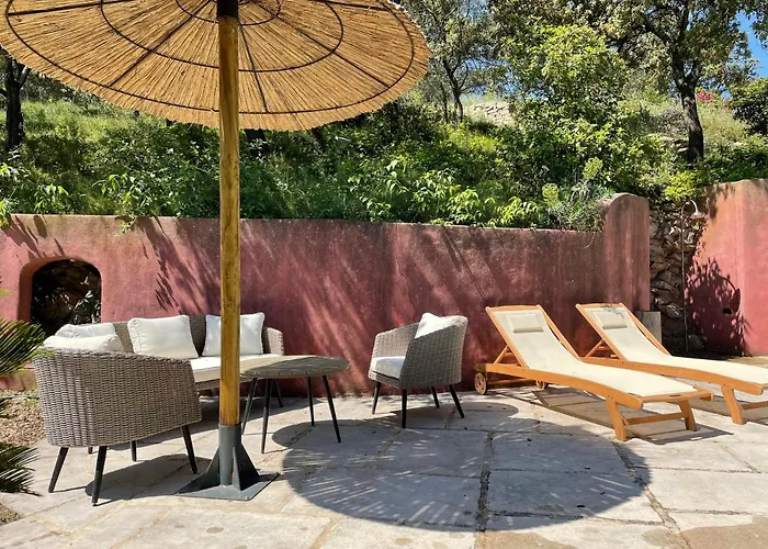 Jolie Annexe Du Mas Dans Le Coeur De La Garrigue Nimoise *