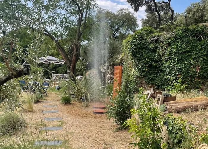 Jolie Annexe Du Mas Dans Le Coeur De La Garrigue Nimoise בית נופש נים